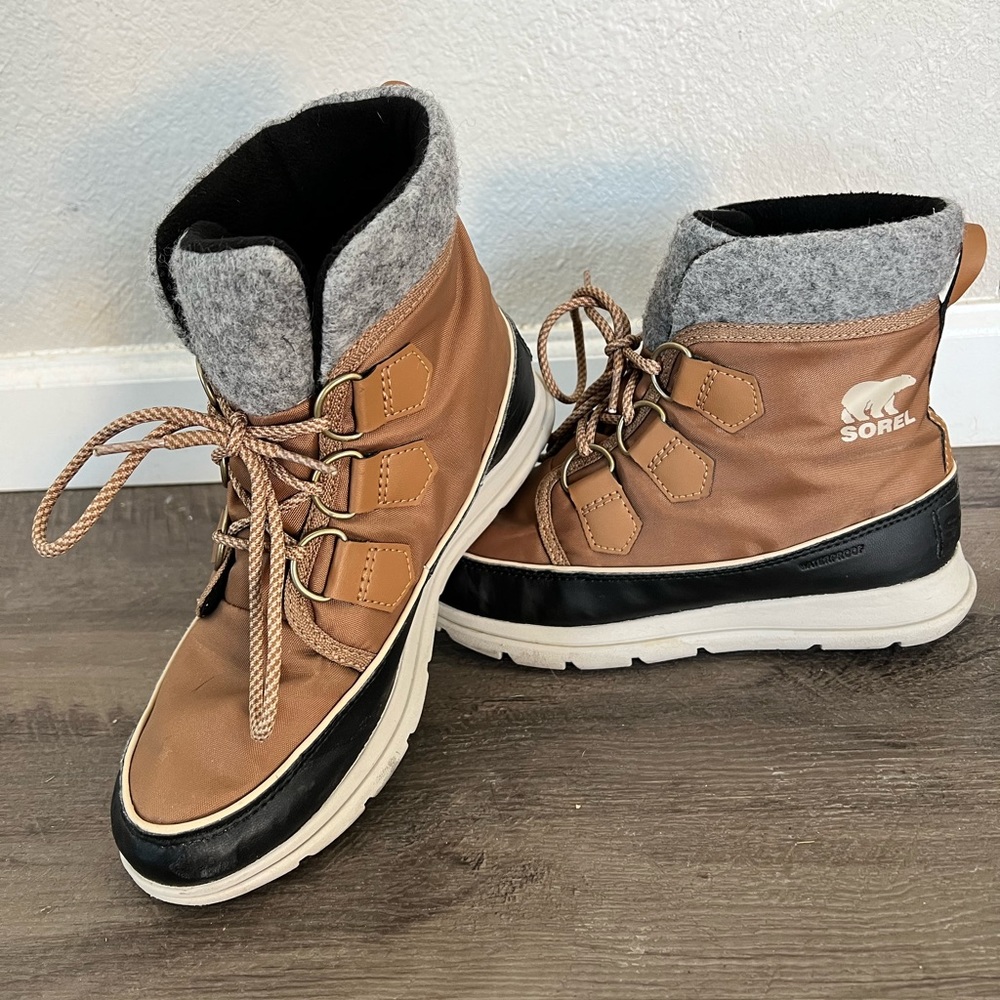 Sorel Winter Boots - Size 7